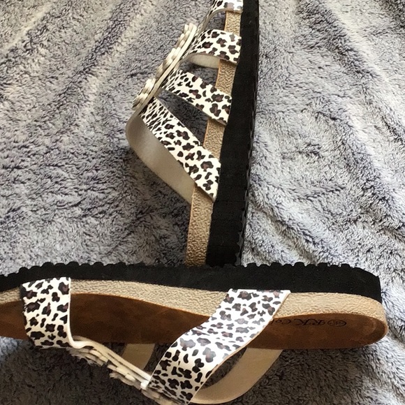 New RK Collection Sandals. - Picture 5 of 8